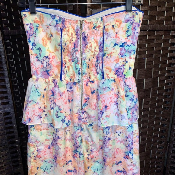 Strapless Cocktail Dress - Picture 2 of 6